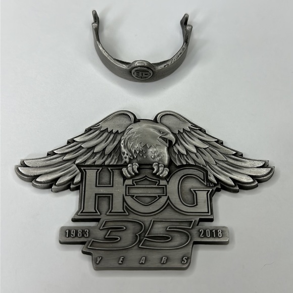 Harley-Davidson HOG 35th Anniversary Collector Metal Plaque with Stand - Picture 2 of 4